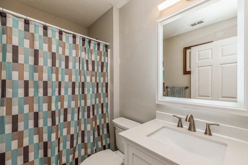 COUNTRYWOOD EST - Residential