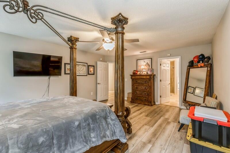 COUNTRYWOOD EST - Residential