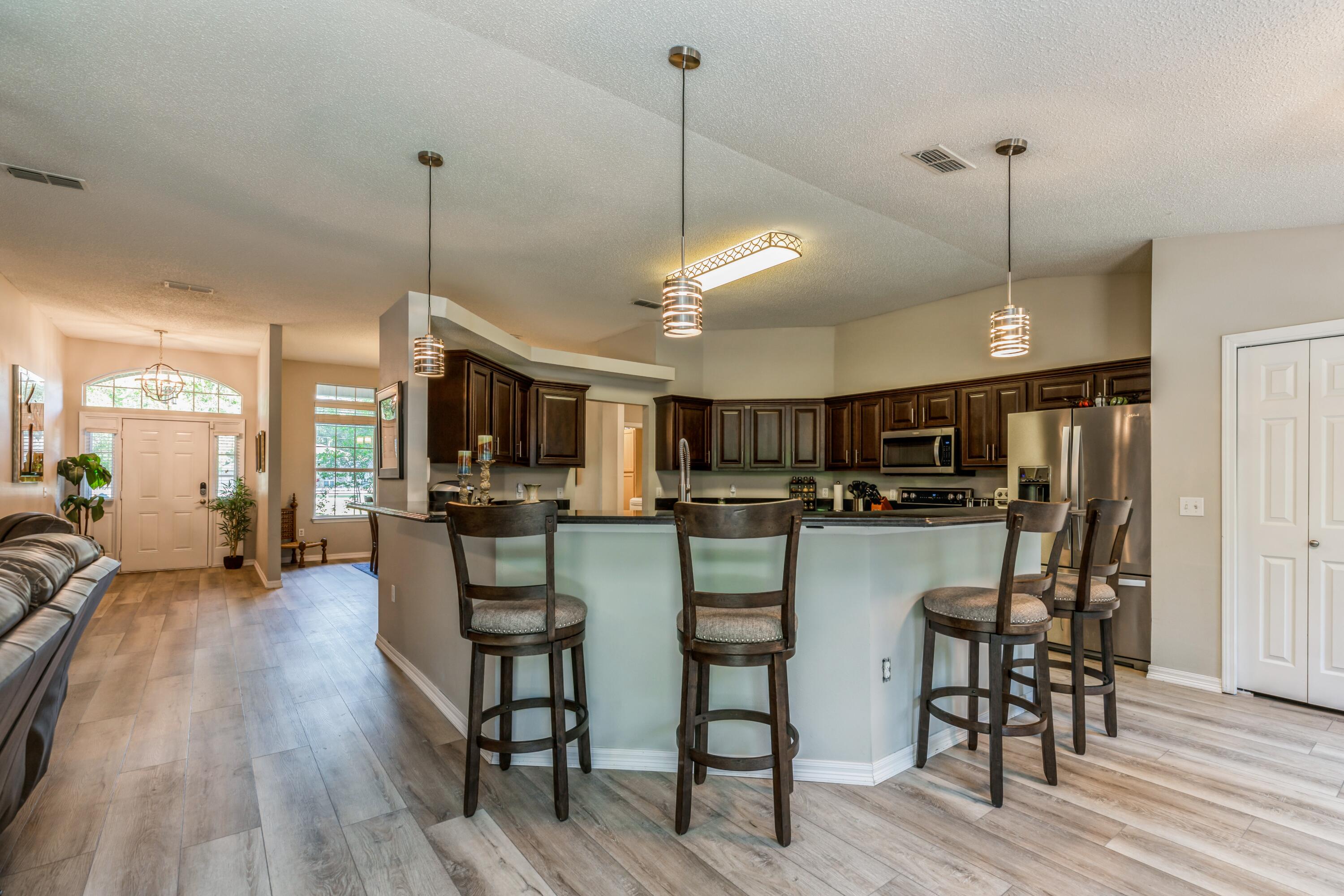 COUNTRYWOOD EST - Residential