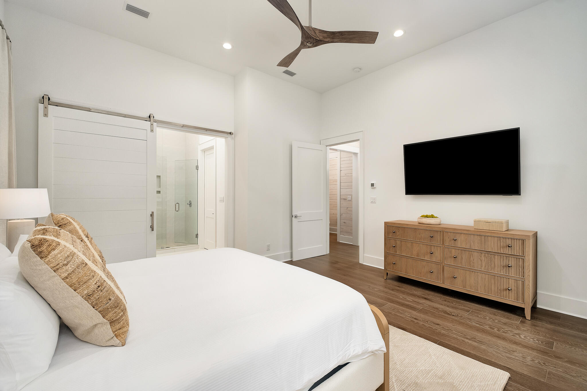 EASTERN LAKE S/D - Residential