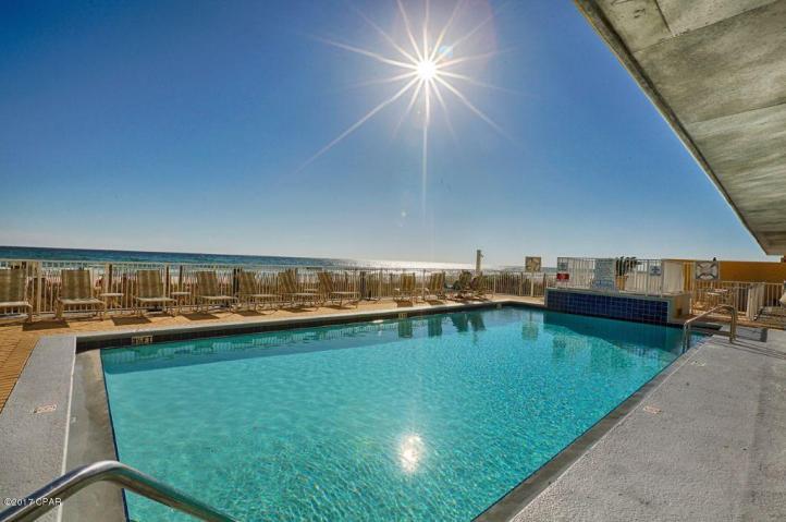 EMERALD ISLE - Residential