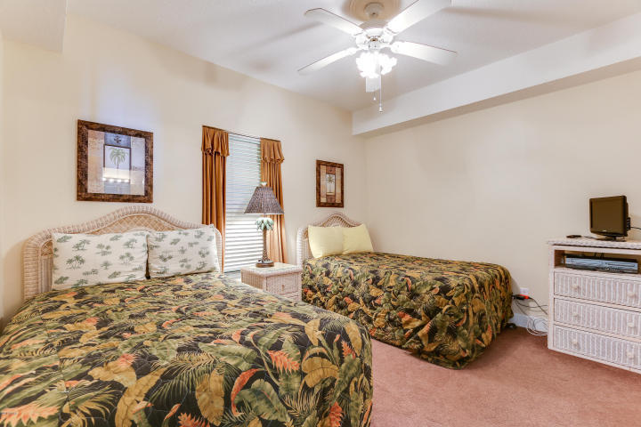 EMERALD ISLE - Residential