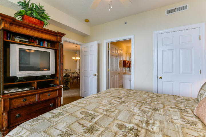 EMERALD ISLE - Residential