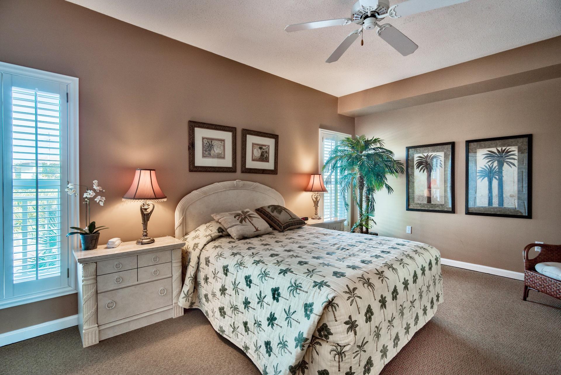 CRESCENT AT MIRAMAR BEACH THE - Residential