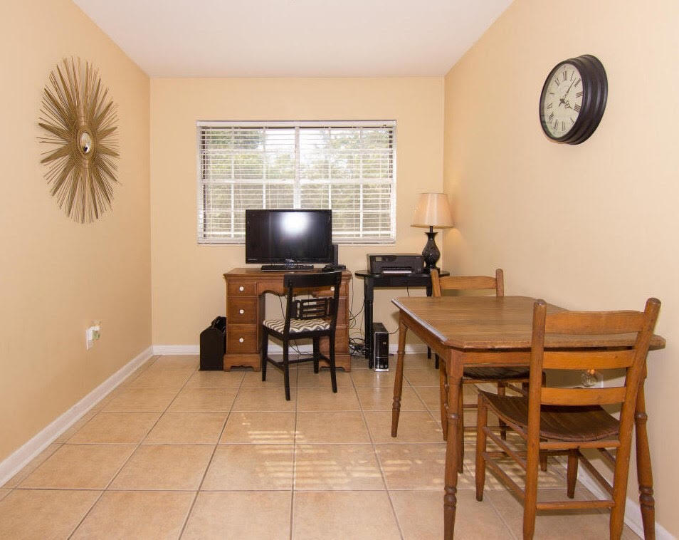 PINE LAKE S/D - Residential