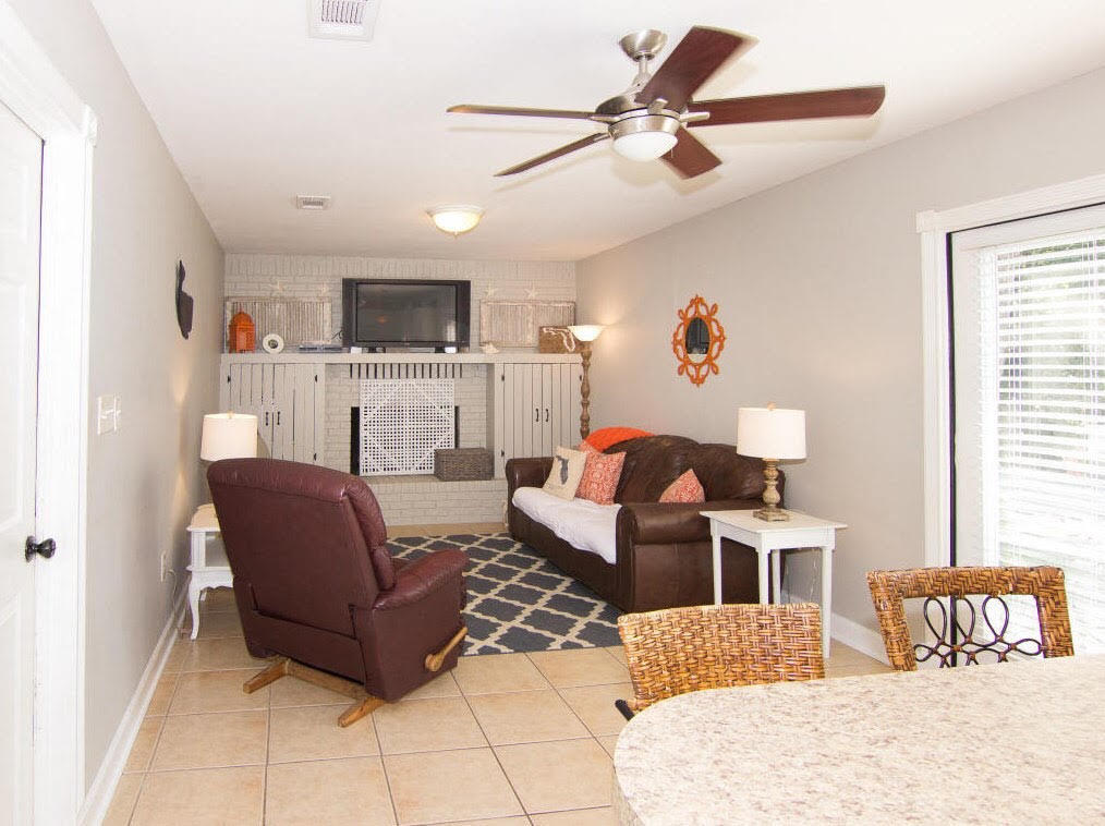 PINE LAKE S/D - Residential