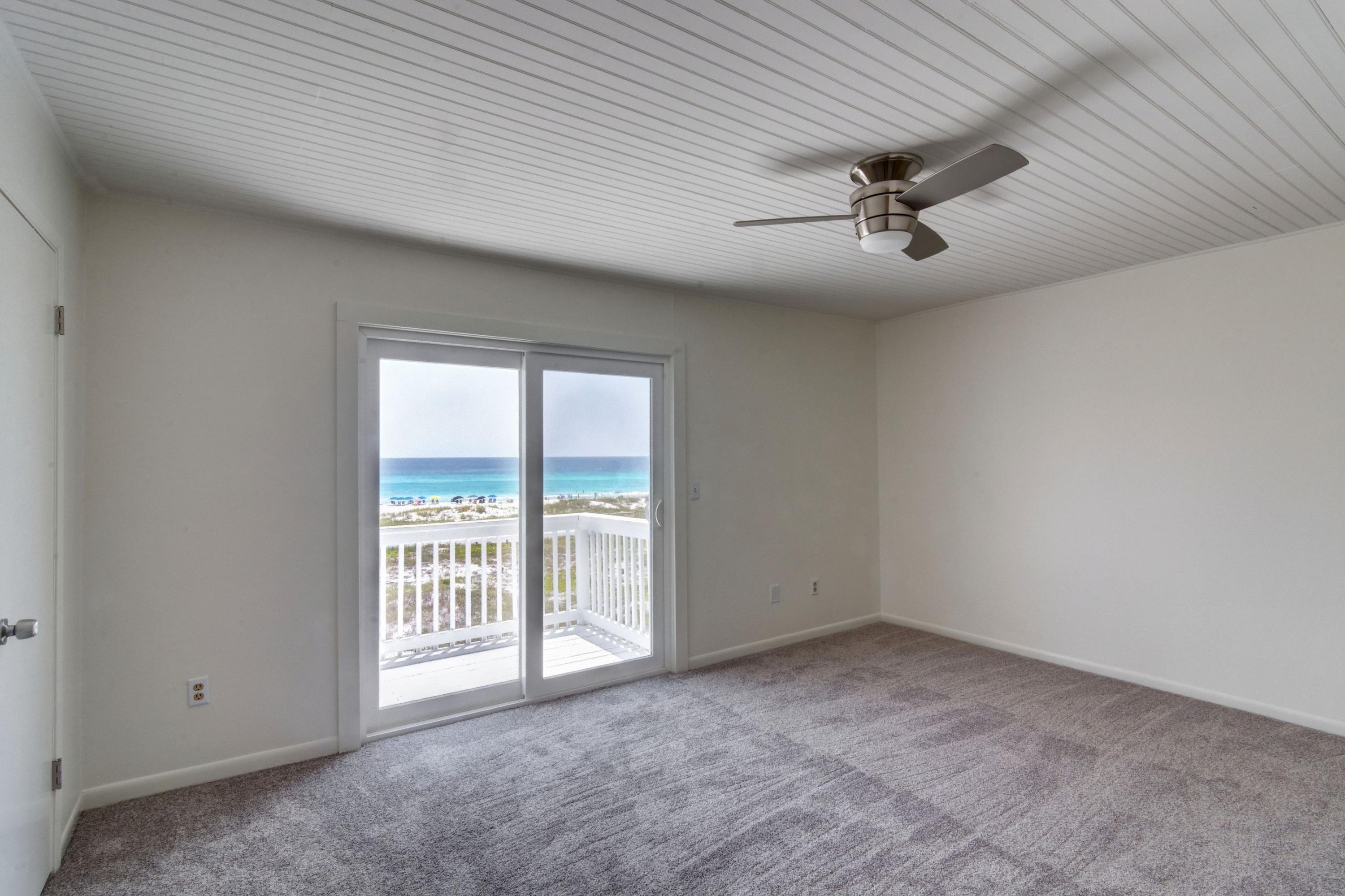 BEACHFRONT T/H - Residential