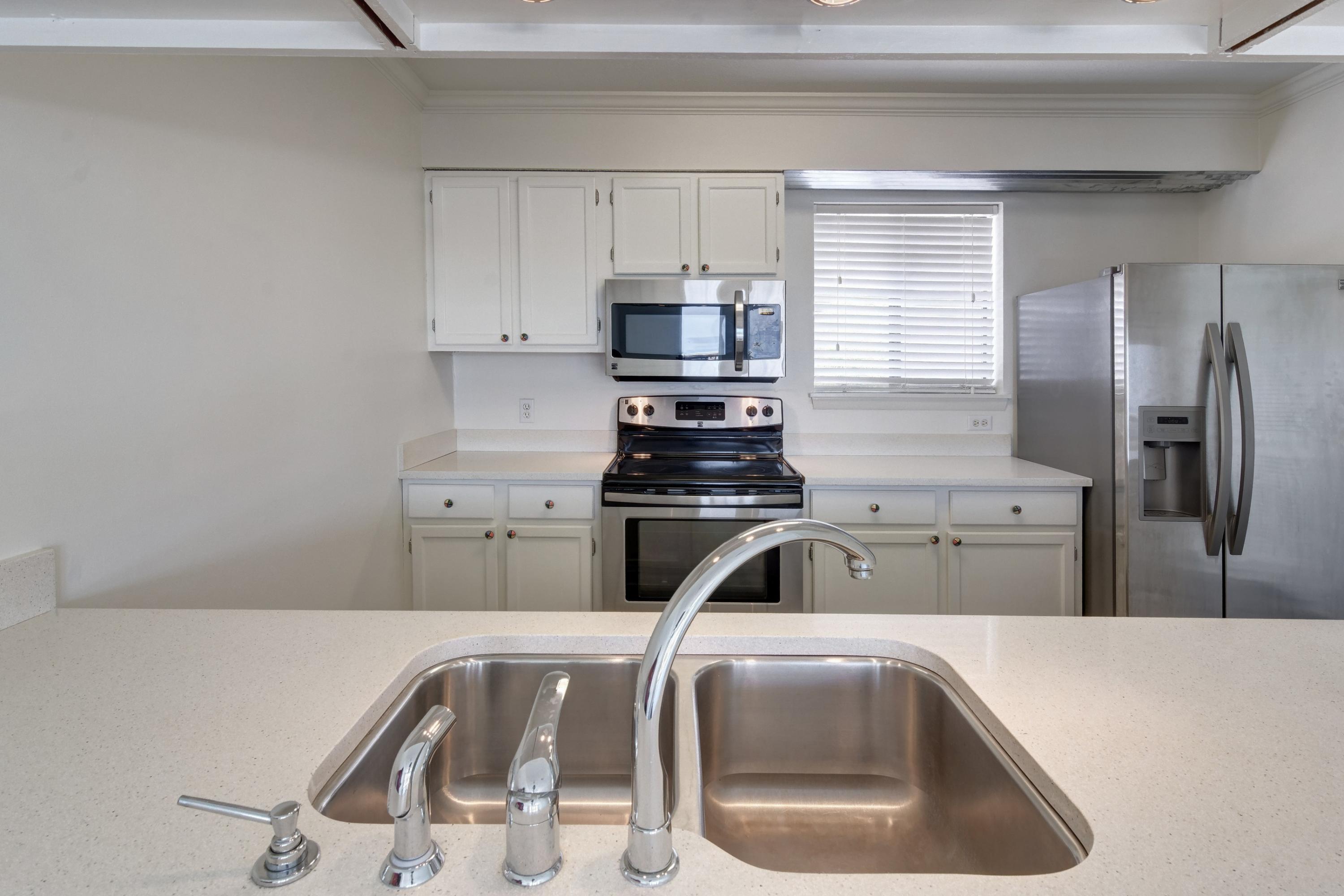 BEACHFRONT T/H - Residential