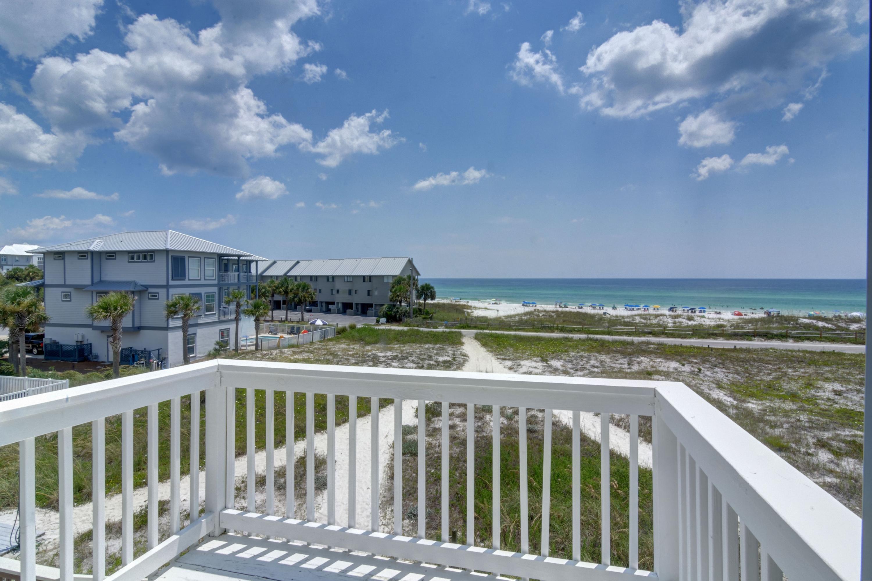 BEACHFRONT T/H - Residential