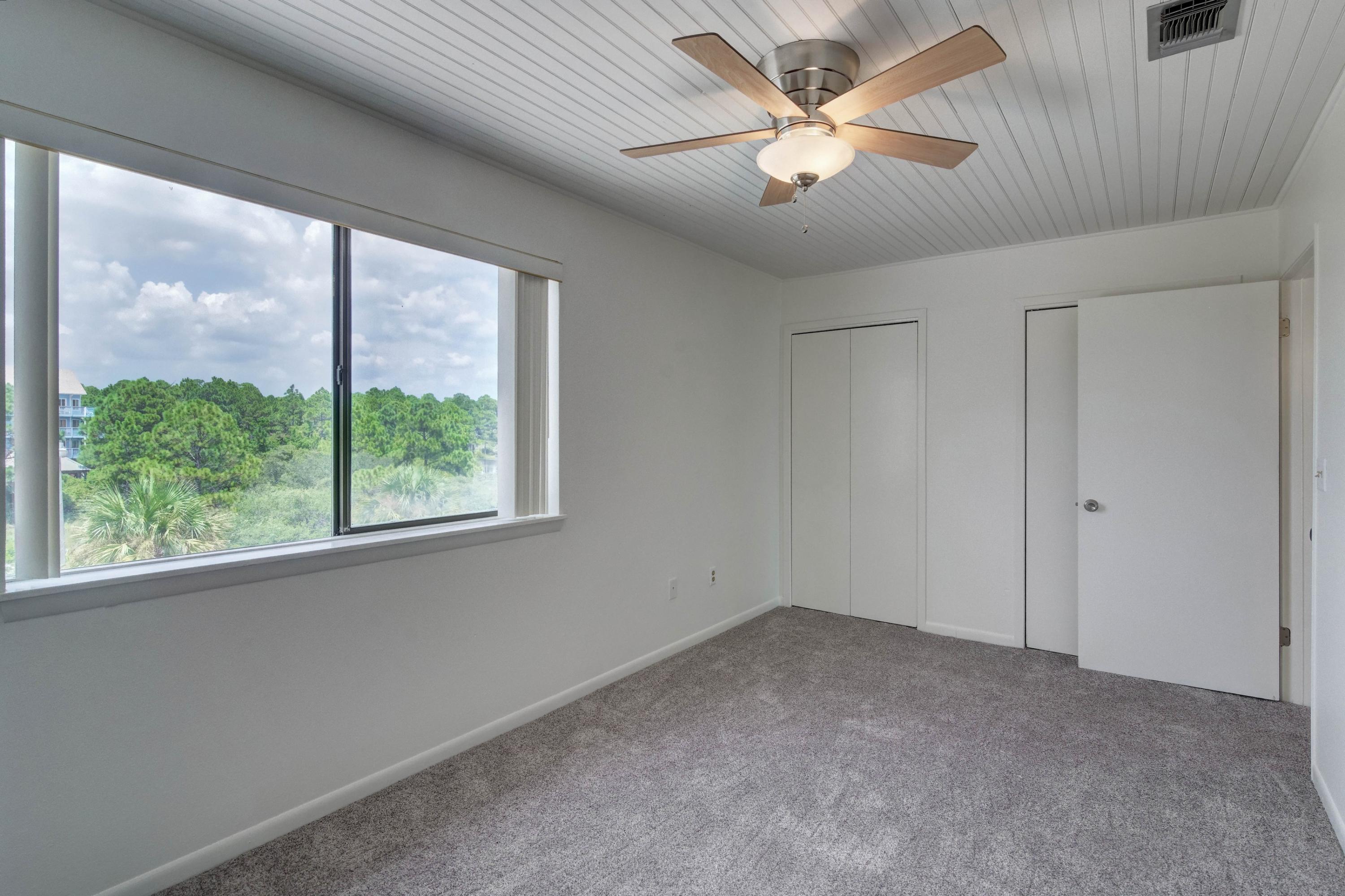 BEACHFRONT T/H - Residential