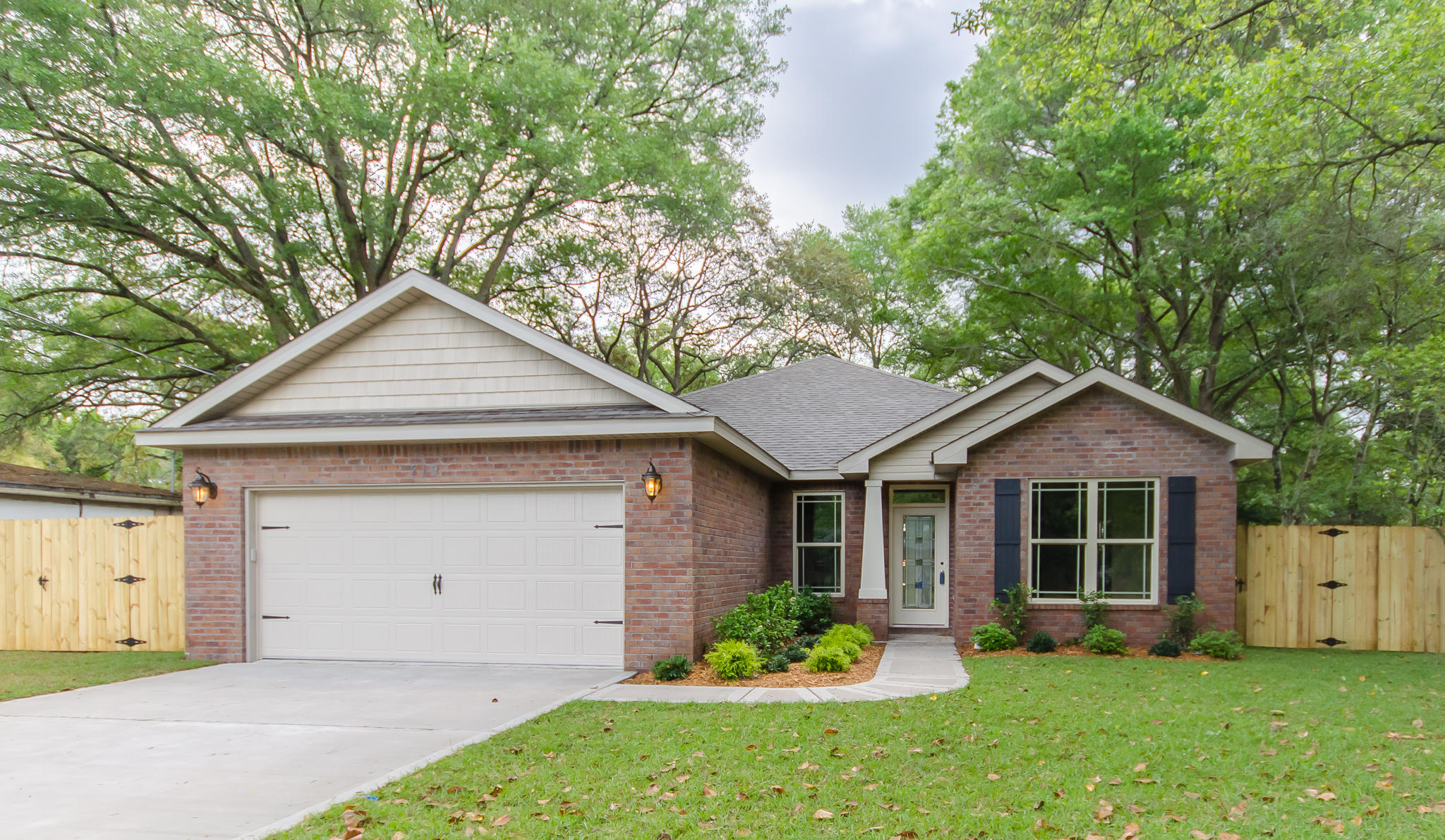 GARNIERS BEACH 7TH - Residential