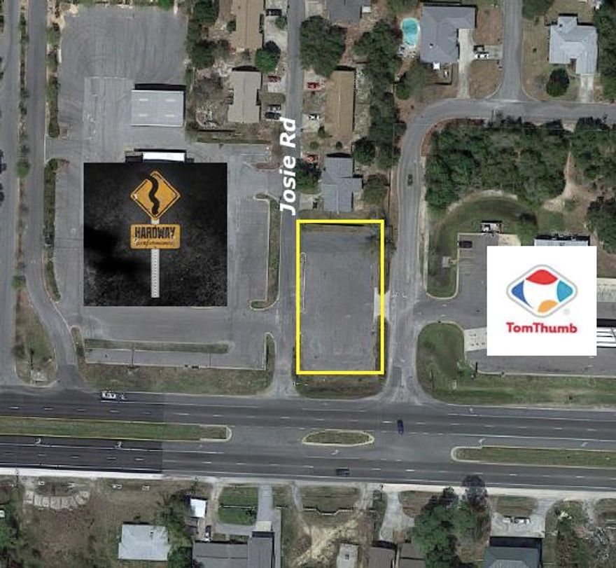 Land Lease available for .5ac property. Zoned General Commercial with multiple points of ingress/egress. Owner will bring electrical to property and lessee will be responsible for utilities.Build-to-Suit for tenant available with long term lease.