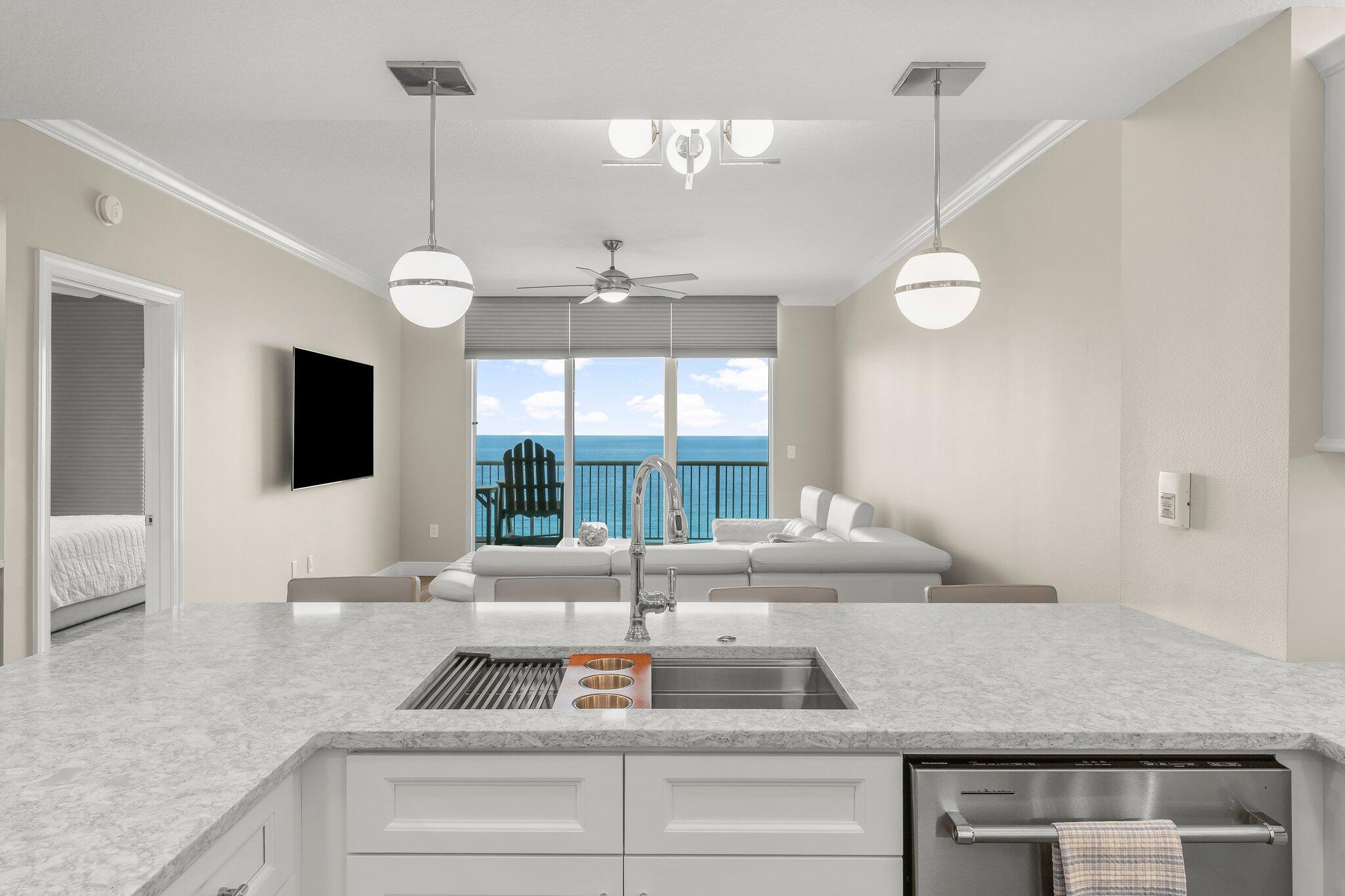 PALAZZO CONDOMINIUM - Residential
