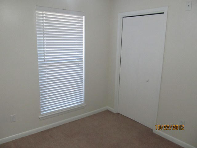 PORT DIXIE - Residential Lease