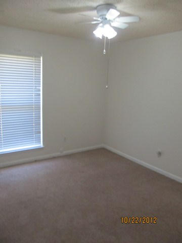 PORT DIXIE - Residential Lease