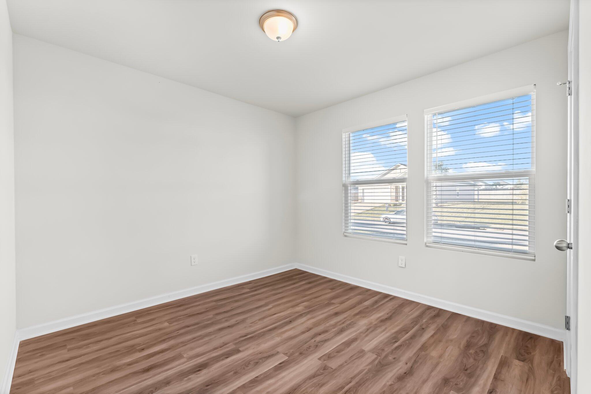 CROSS CREEK - Residential