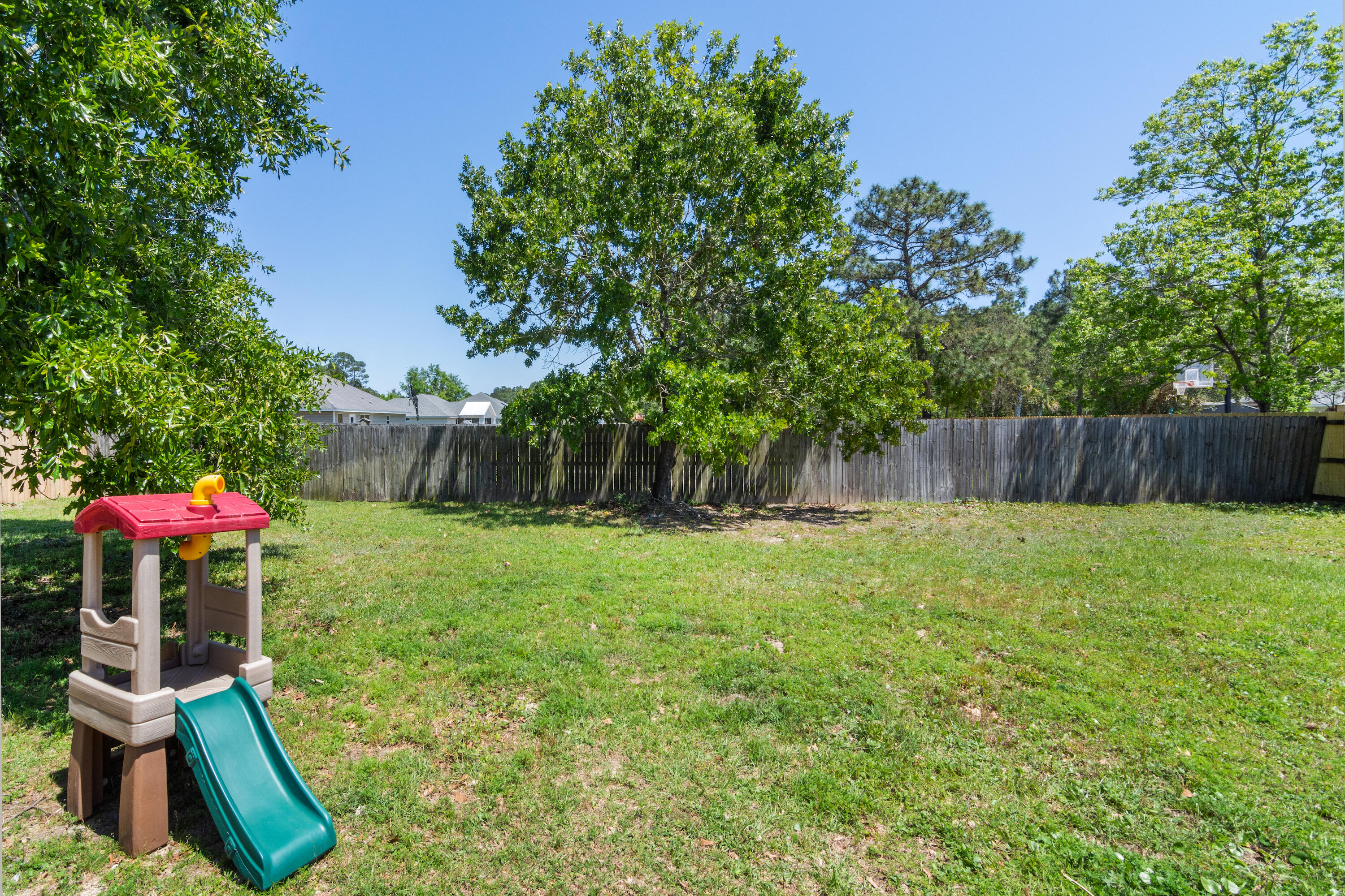 NAVARRE S/D 2ND ADDN - Residential