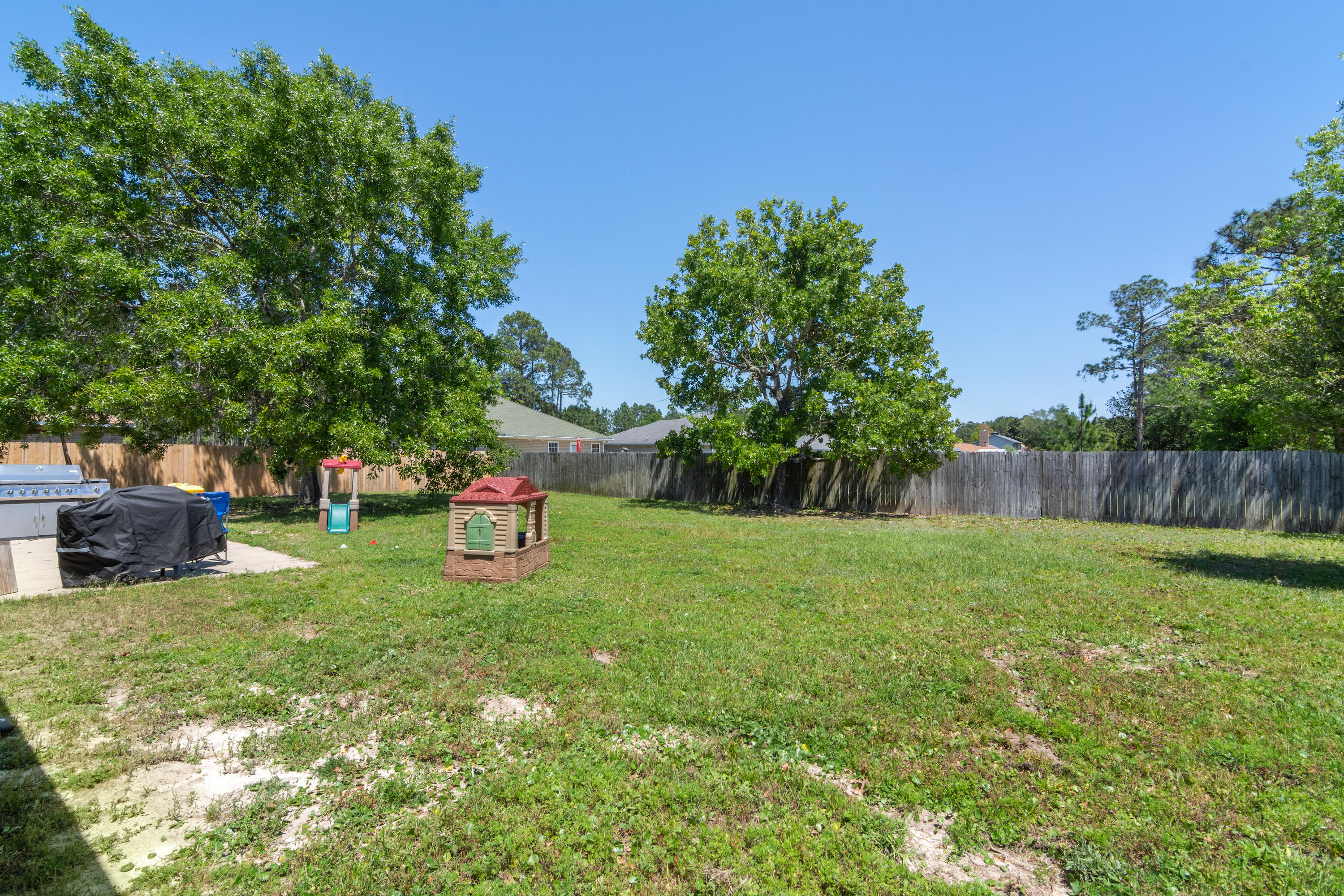 NAVARRE S/D 2ND ADDN - Residential