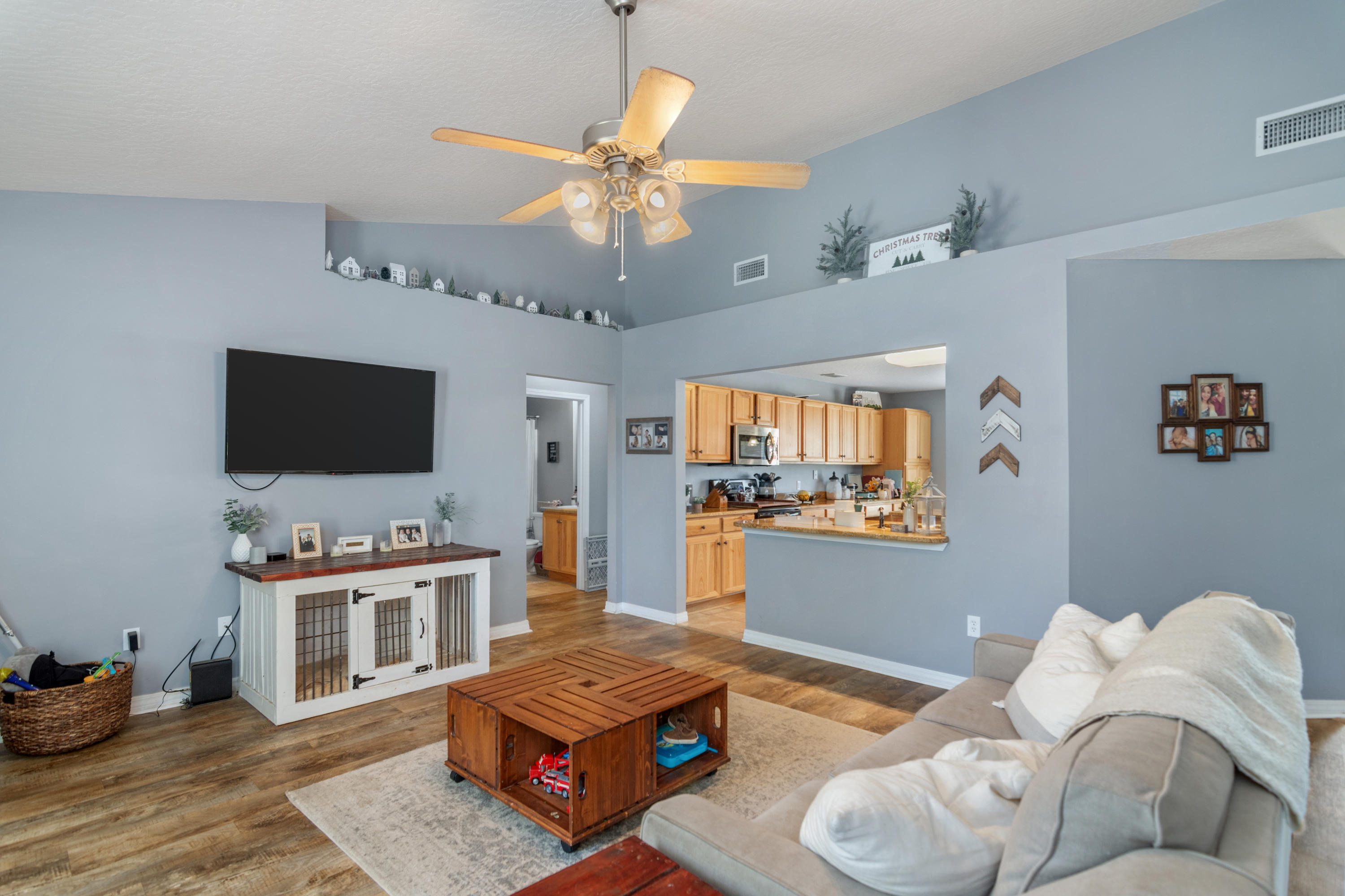 NAVARRE S/D 2ND ADDN - Residential