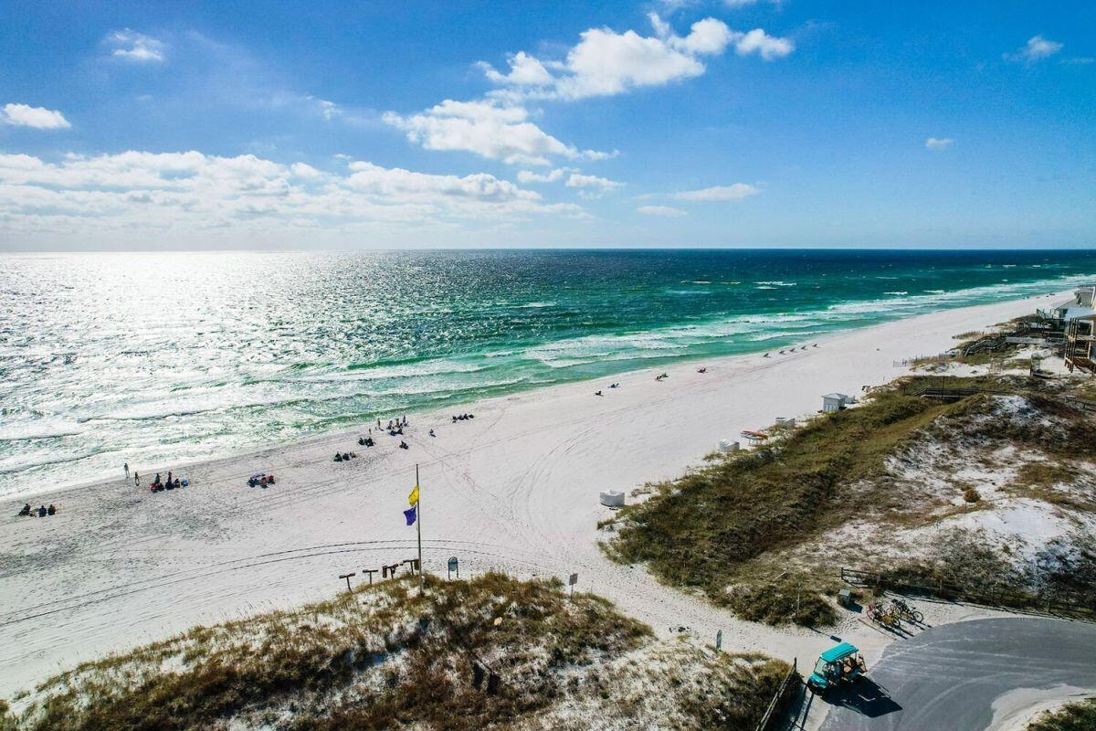 LAKEWOOD OF SEAGROVE BEACH - Residential