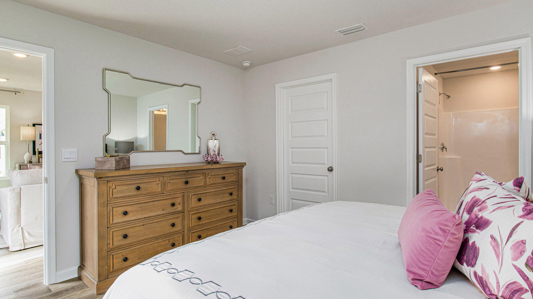 RIVERS COVE - Residential