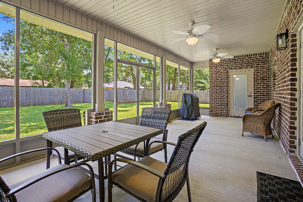 HOLLEY SHORES - Residential