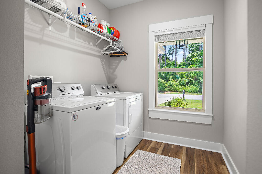 HOLLEY SHORES - Residential