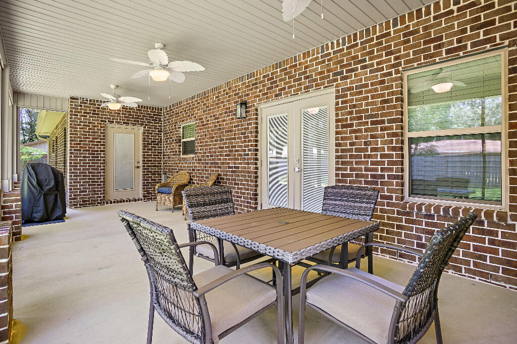 HOLLEY SHORES - Residential