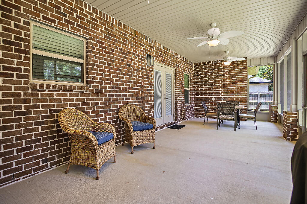 HOLLEY SHORES - Residential