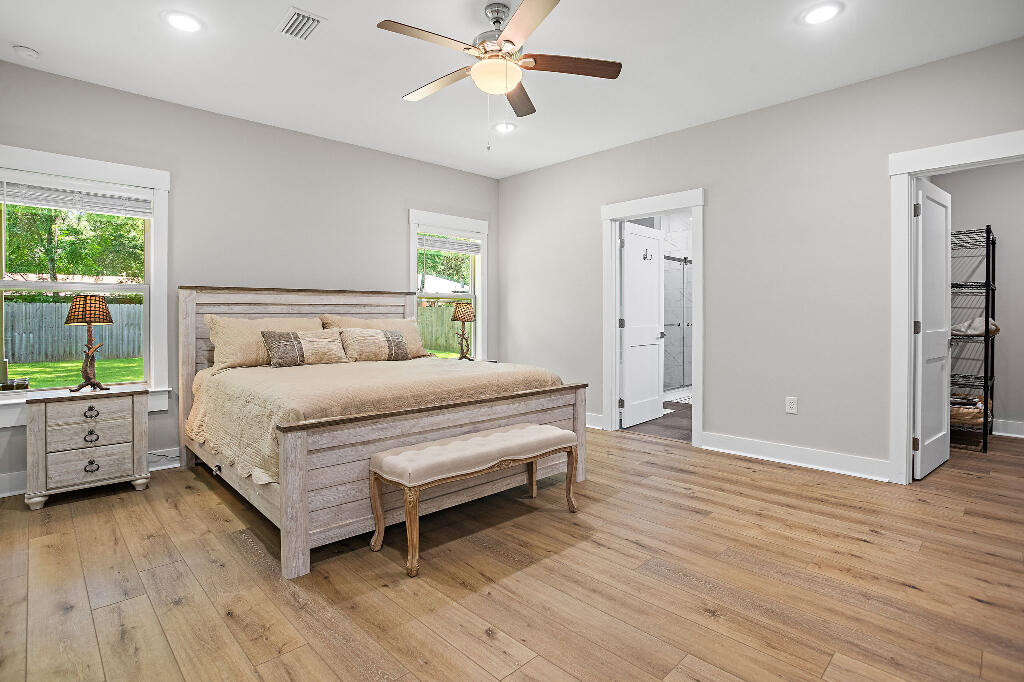 HOLLEY SHORES - Residential