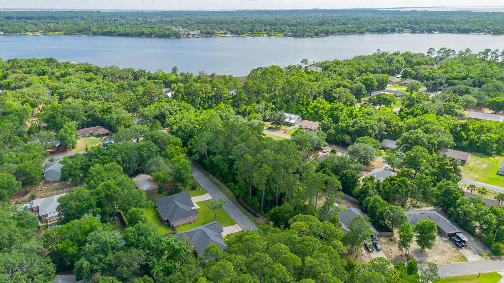HOLLEY SHORES - Residential