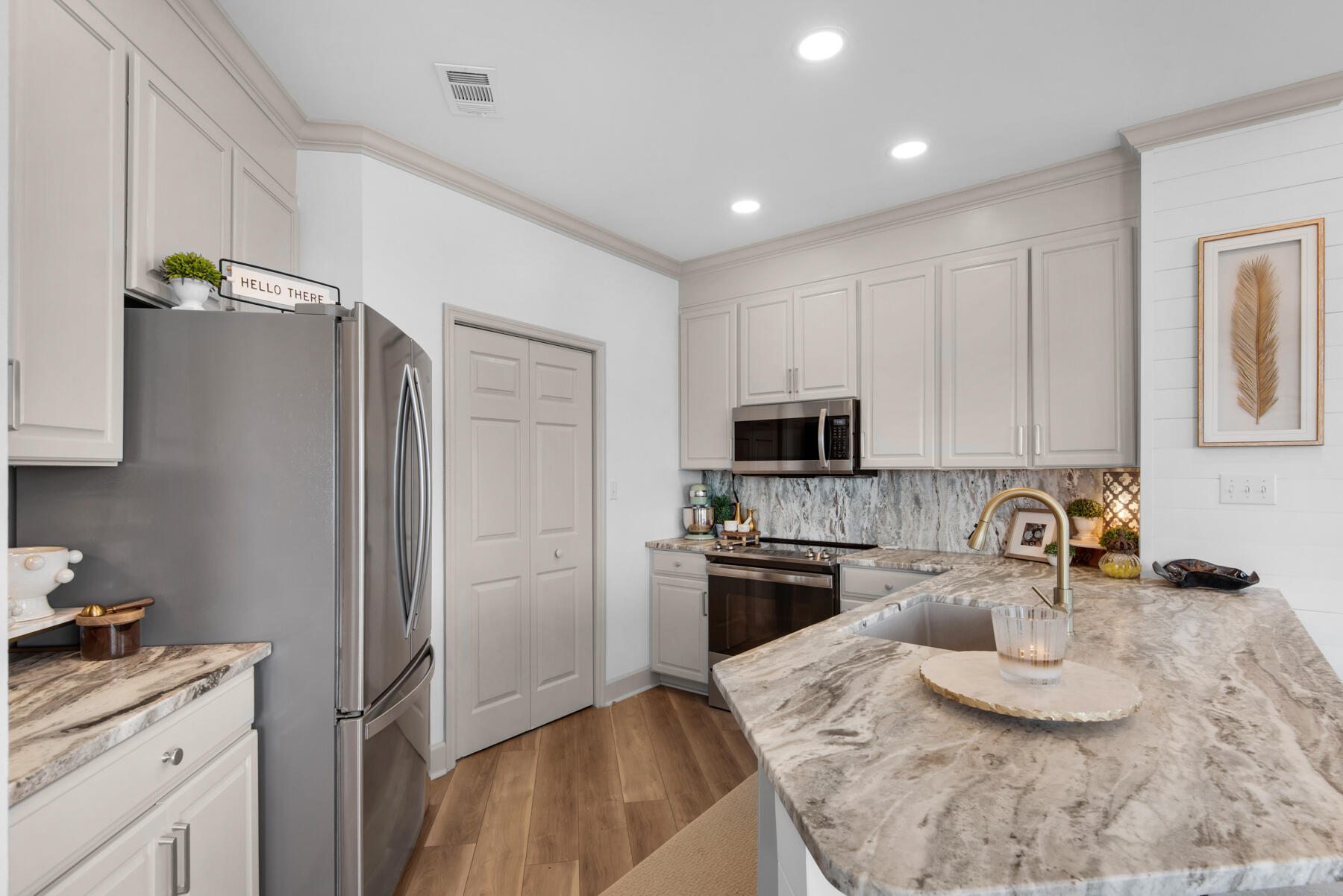 NORTHSHORE T/H - Residential
