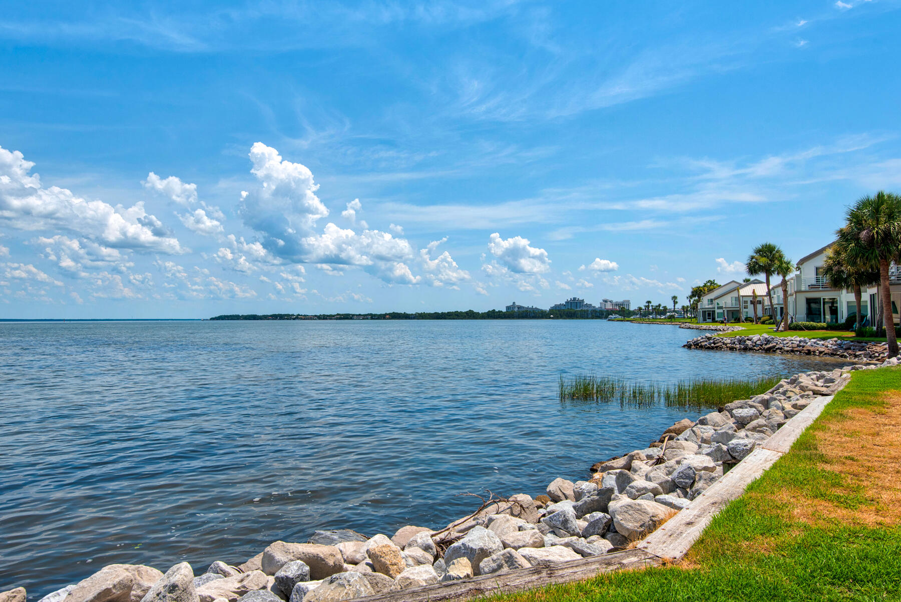 NORTHSHORE T/H - Residential
