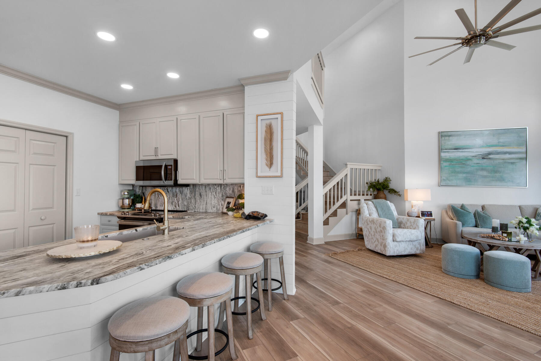 NORTHSHORE T/H - Residential