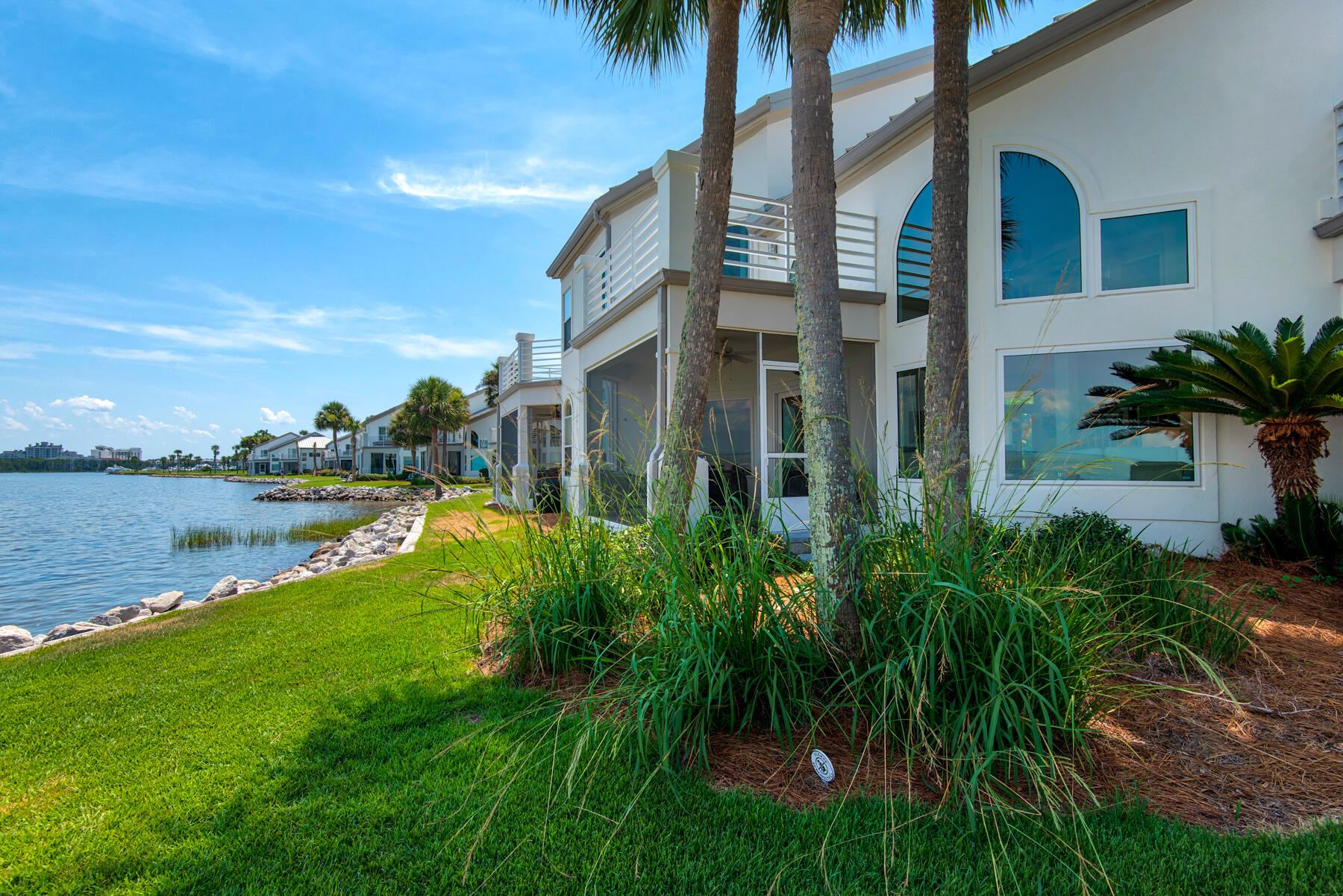 NORTHSHORE T/H - Residential