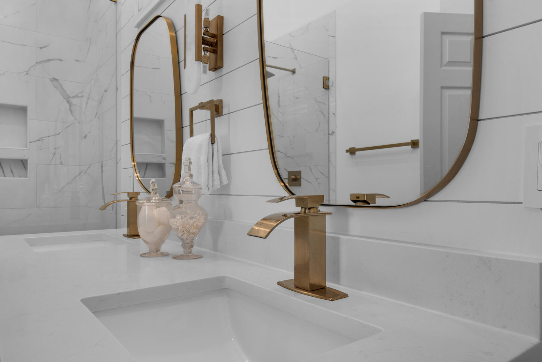 NORTHSHORE T/H - Residential