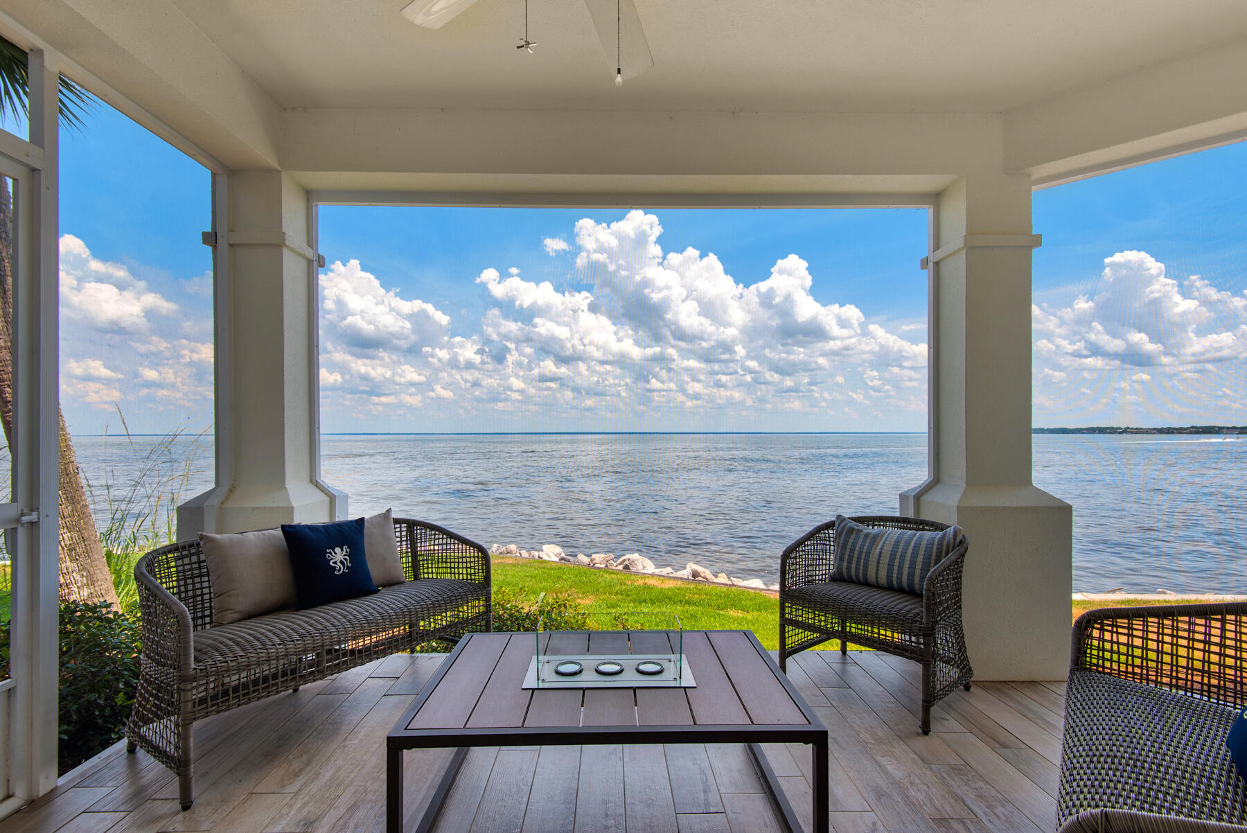 NORTHSHORE T/H - Residential