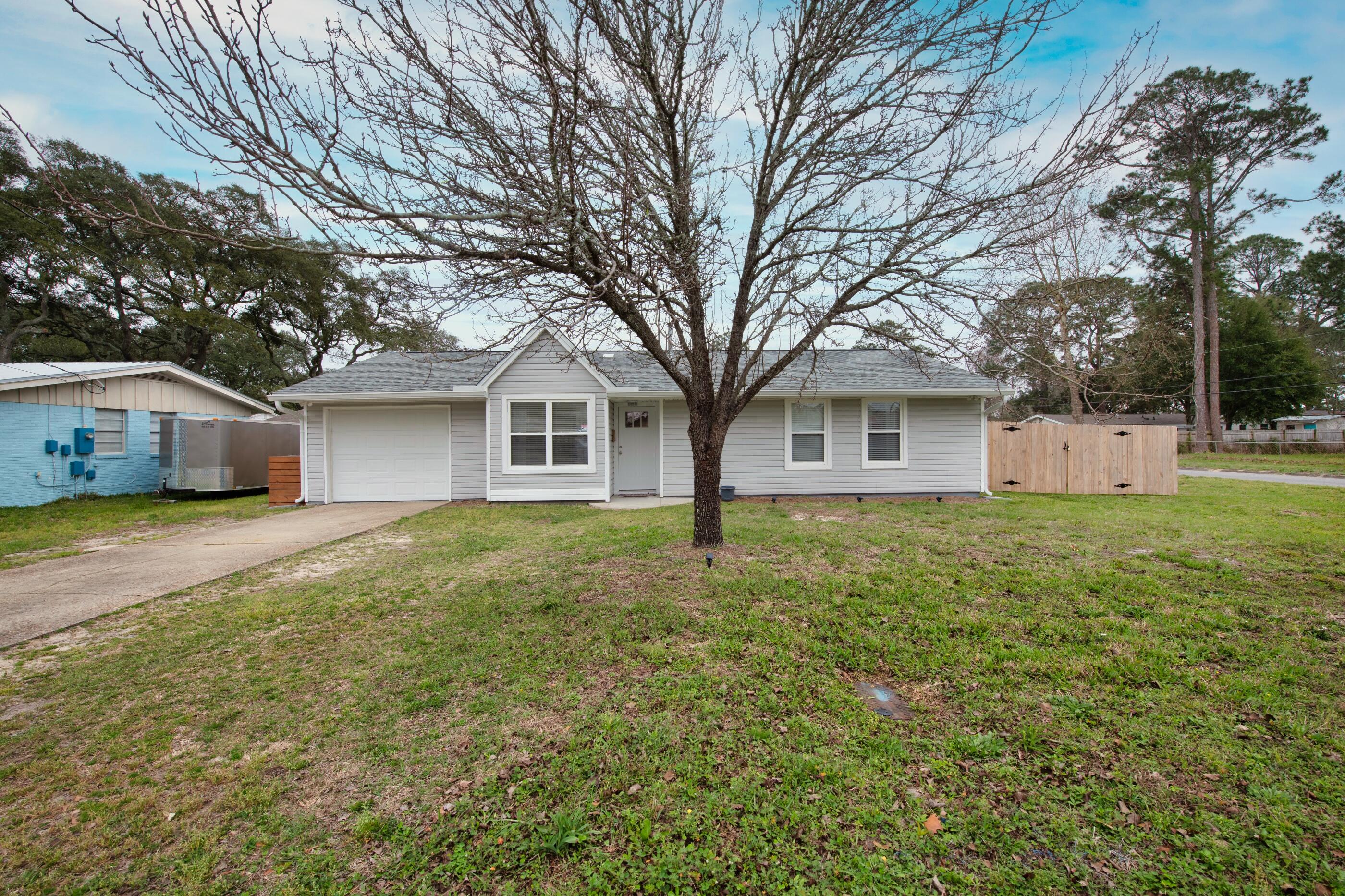 OAKLAND ADD LOT 1 BLK 12 - Residential