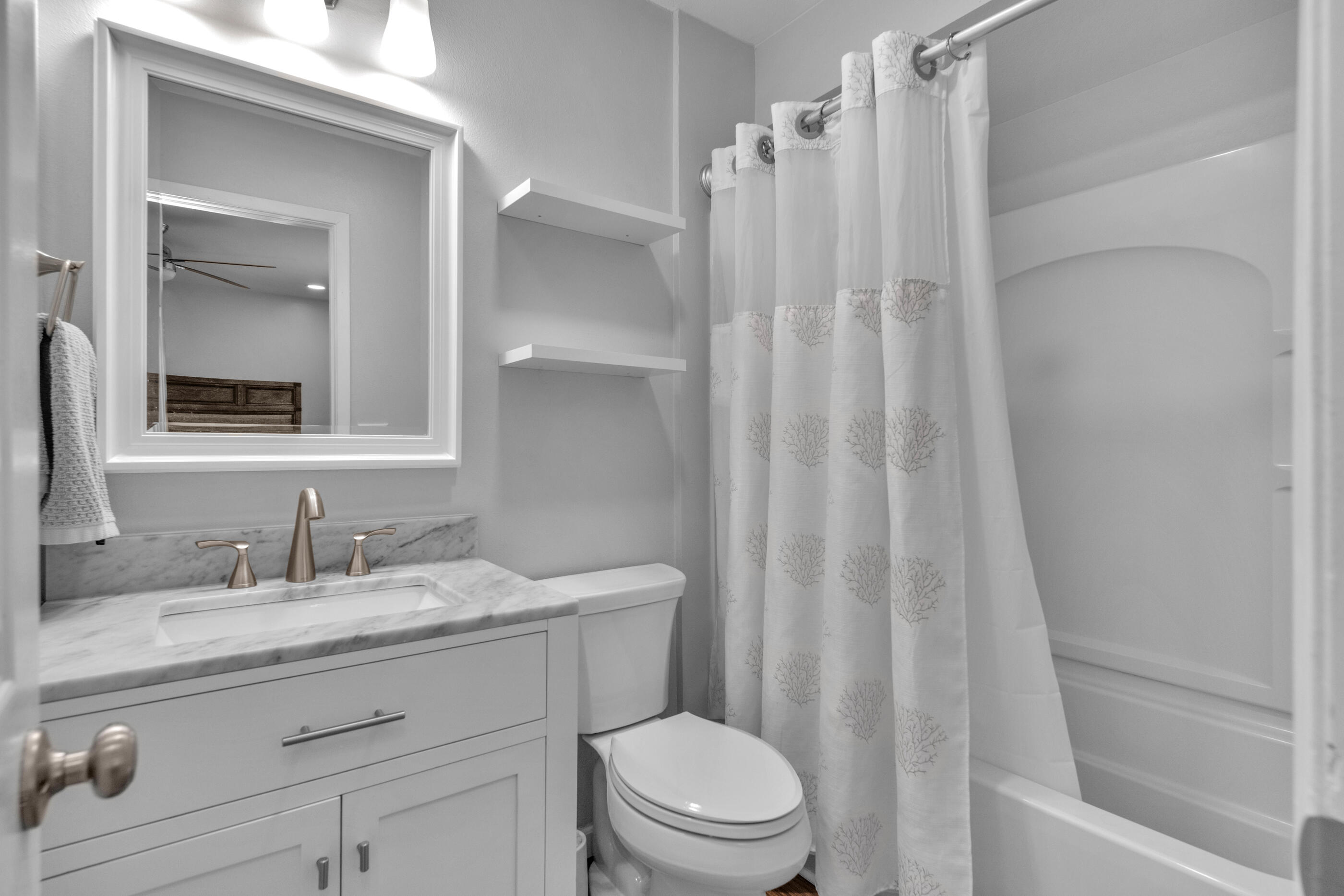 OAKLAND ADD LOT 1 BLK 12 - Residential