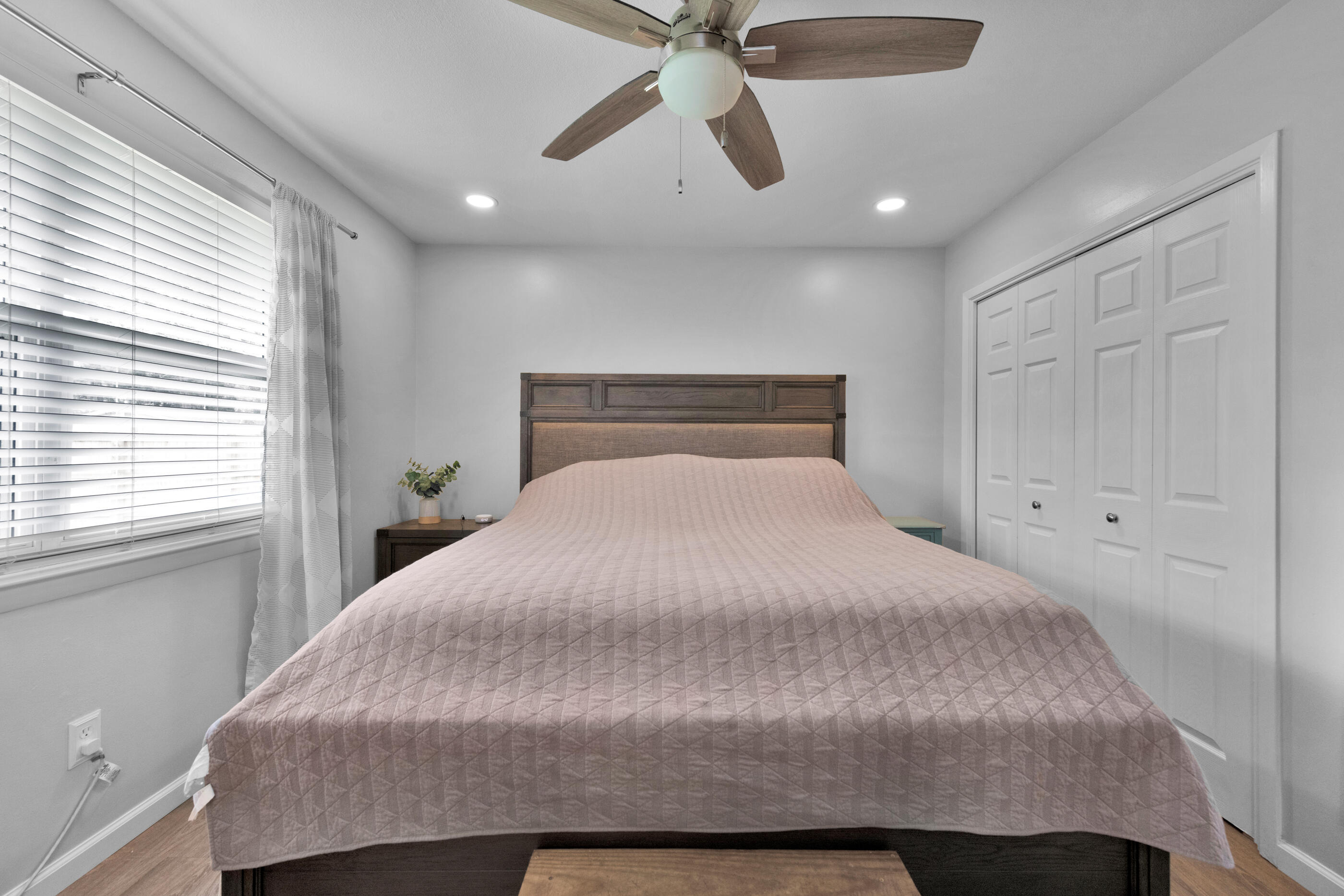 OAKLAND ADD LOT 1 BLK 12 - Residential