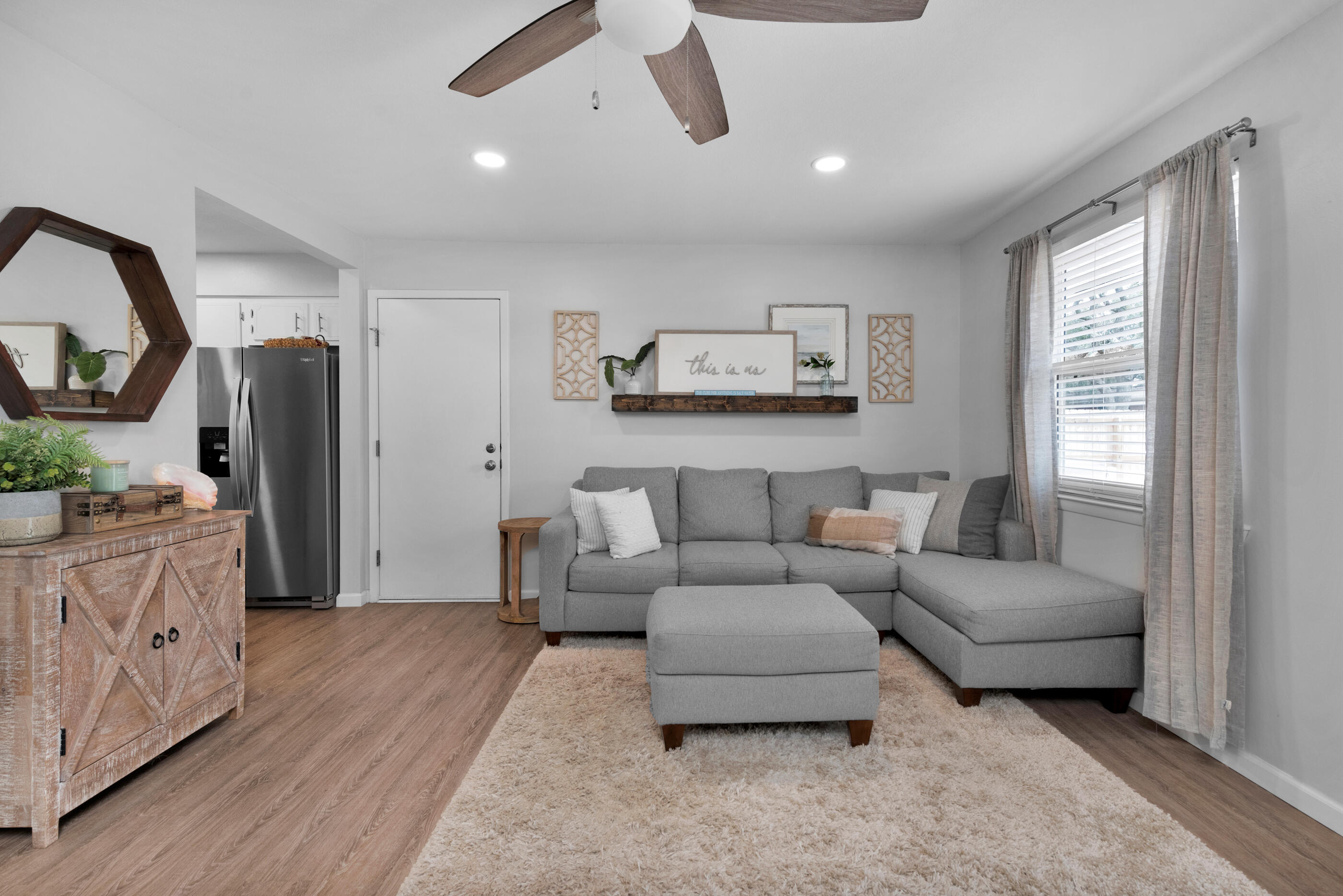 OAKLAND ADD LOT 1 BLK 12 - Residential