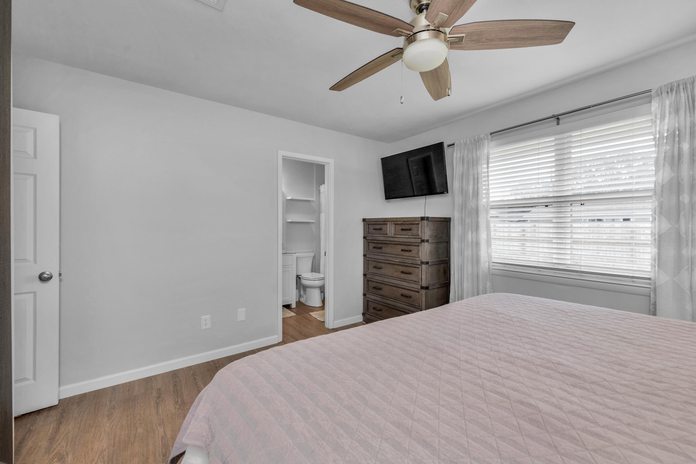 OAKLAND ADD LOT 1 BLK 12 - Residential