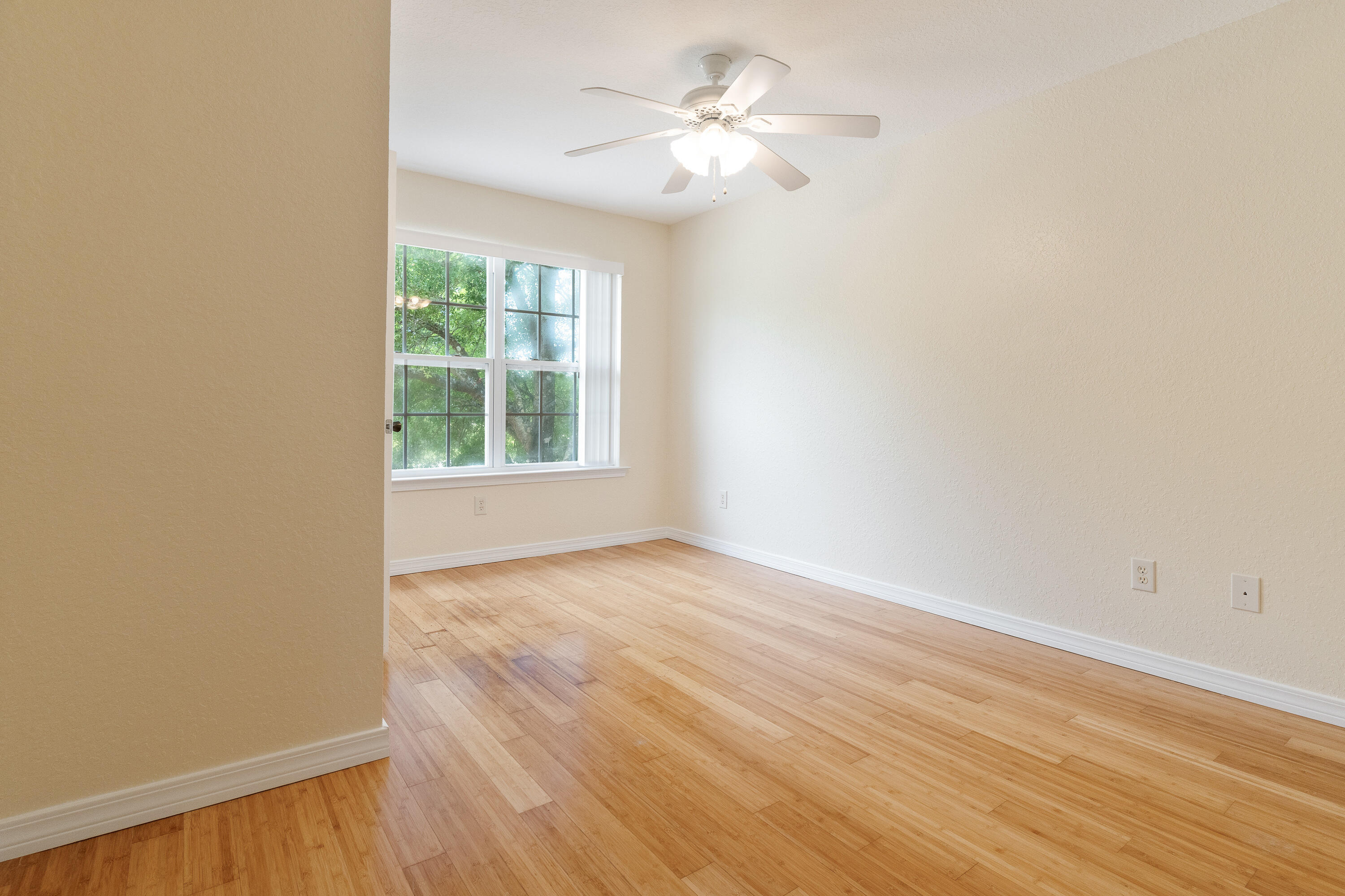 RIDGE CREST PH I - Residential