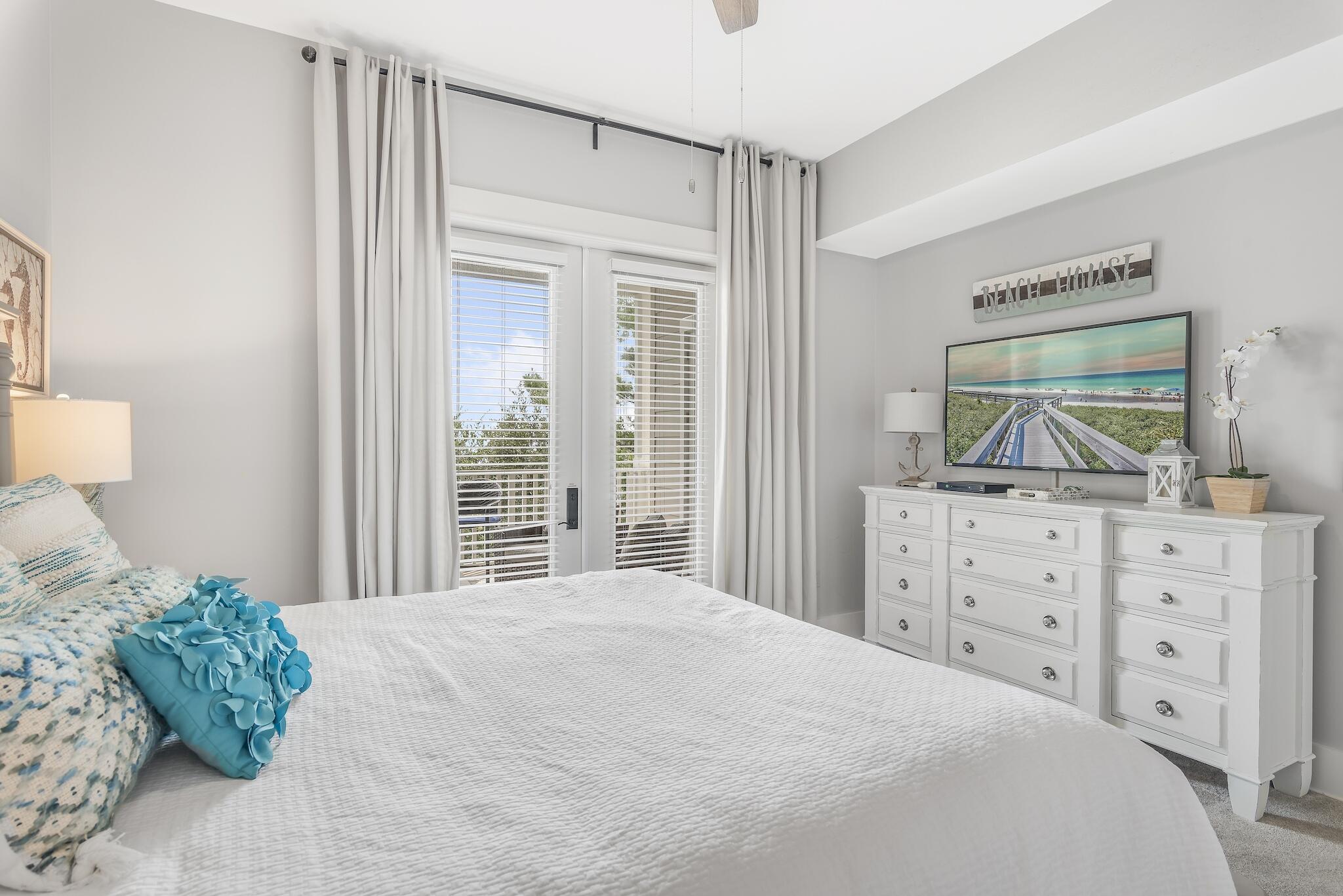 REDFISH VILLAGE - Residential