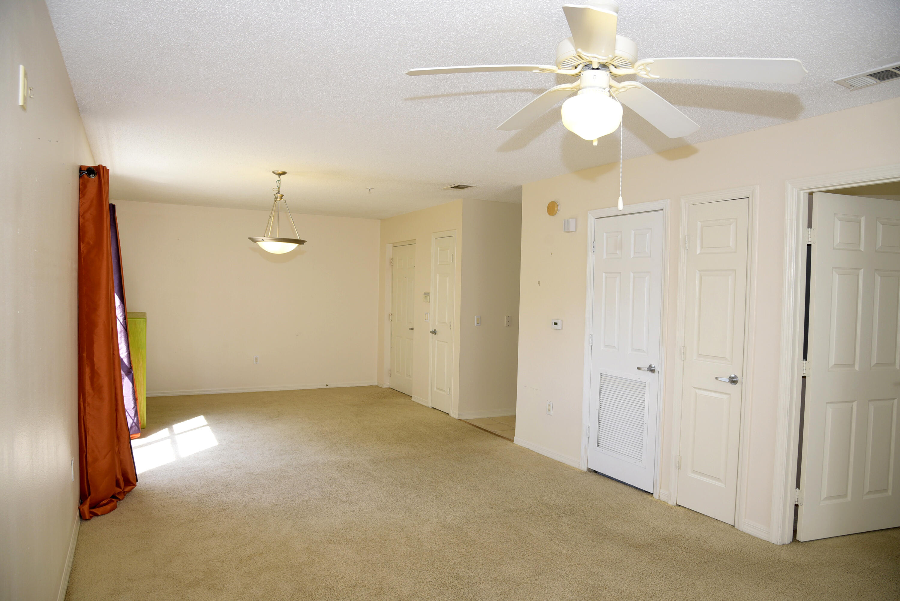 FLORIDA CLUB - Residential Lease