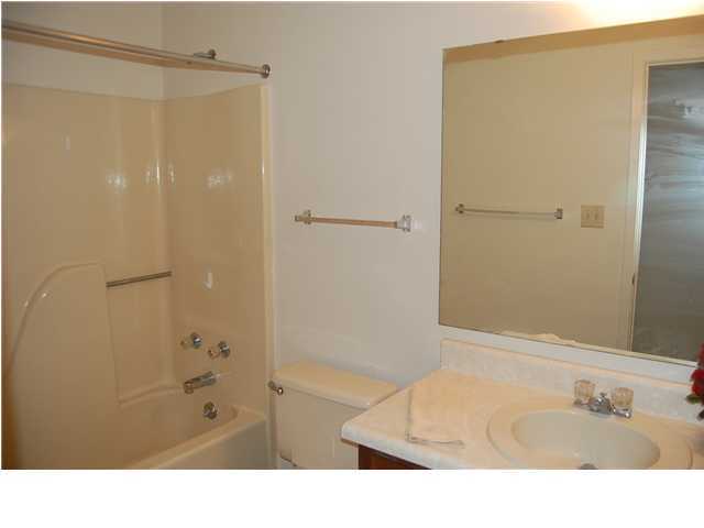 PORT DIXIE - Residential Lease