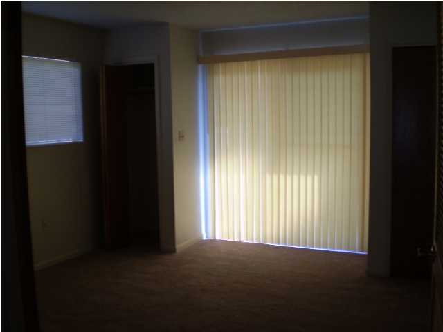 PORT DIXIE - Residential Lease