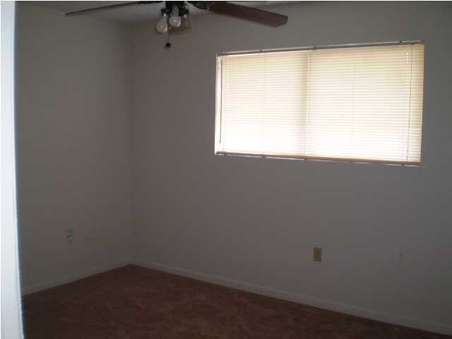 PORT DIXIE - Residential Lease