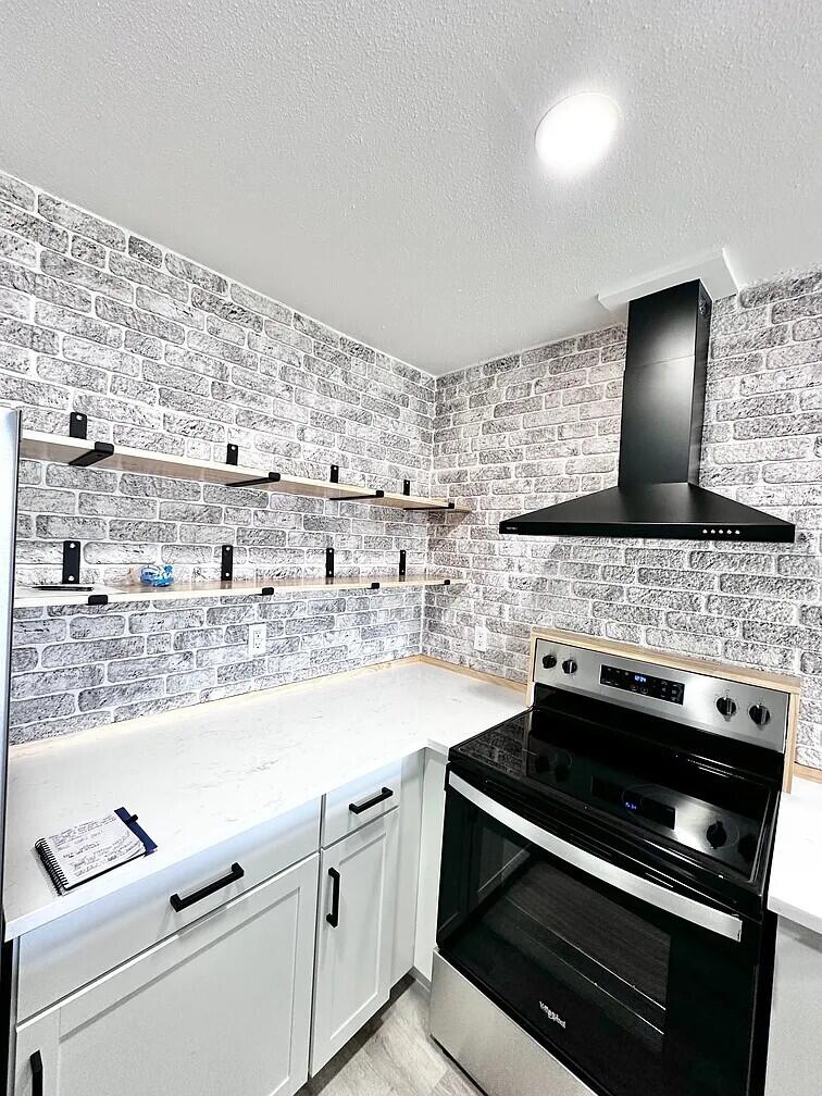 BAYVIEW WATERS CONDO - Residential Lease