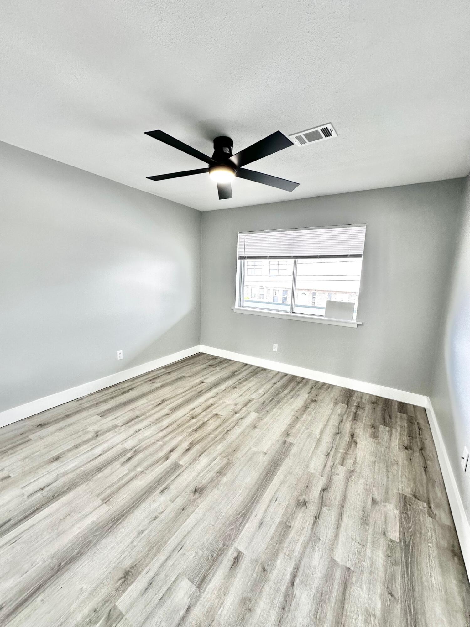 BAYVIEW WATERS CONDO - Residential Lease